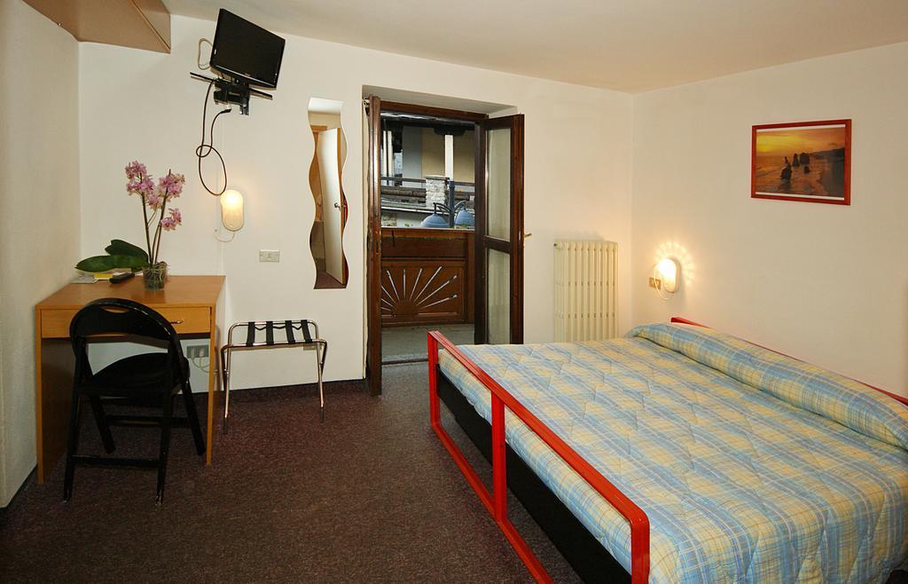 Hotel Rododendro Foppolo Quarto foto